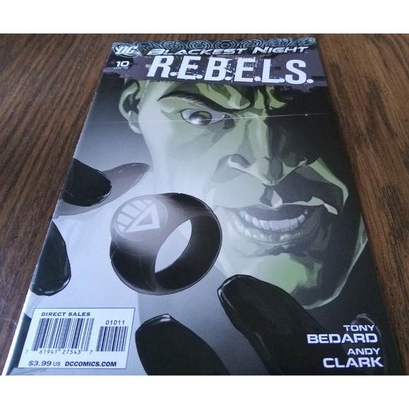 R.E.B.E.L.S #10 (January 2010 DC Comics) - Picture 1 of 3